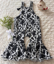 Load image into Gallery viewer, Knotted Overalls Big Bell Cow & Gingham Top 12-18 Mo 726
